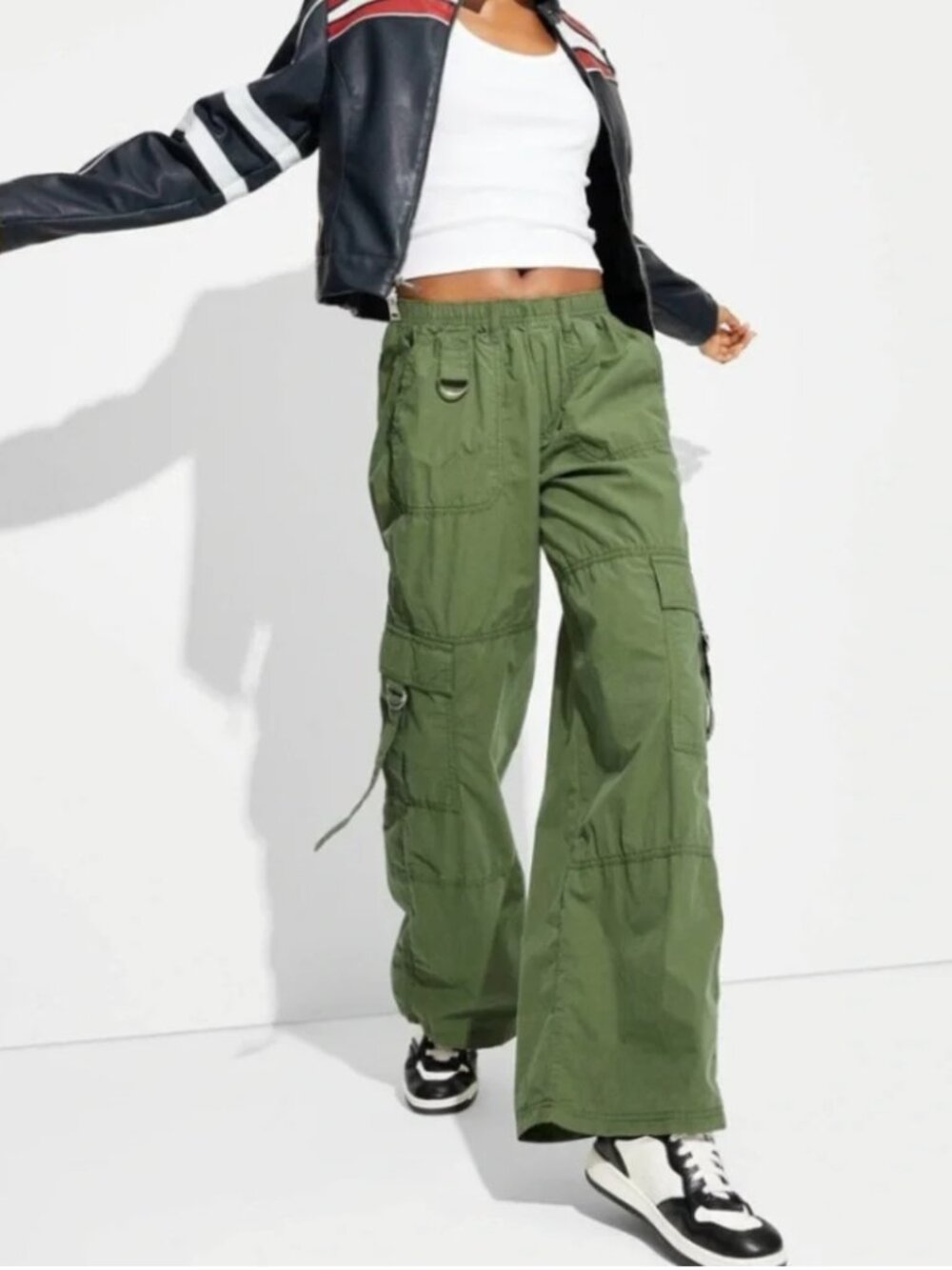 Wild Fable Mid Rise Wide Leg Green Lightweight Cargo Pants Women’s Small Nwt